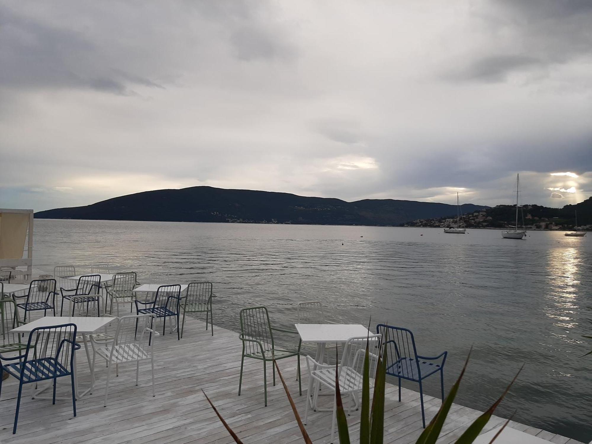 Apartments Ogurlic Herceg Novi Kamer foto